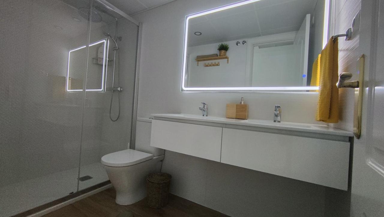 Luxury Apartment Bajondillo Beachfront Torremolinos Buitenkant foto